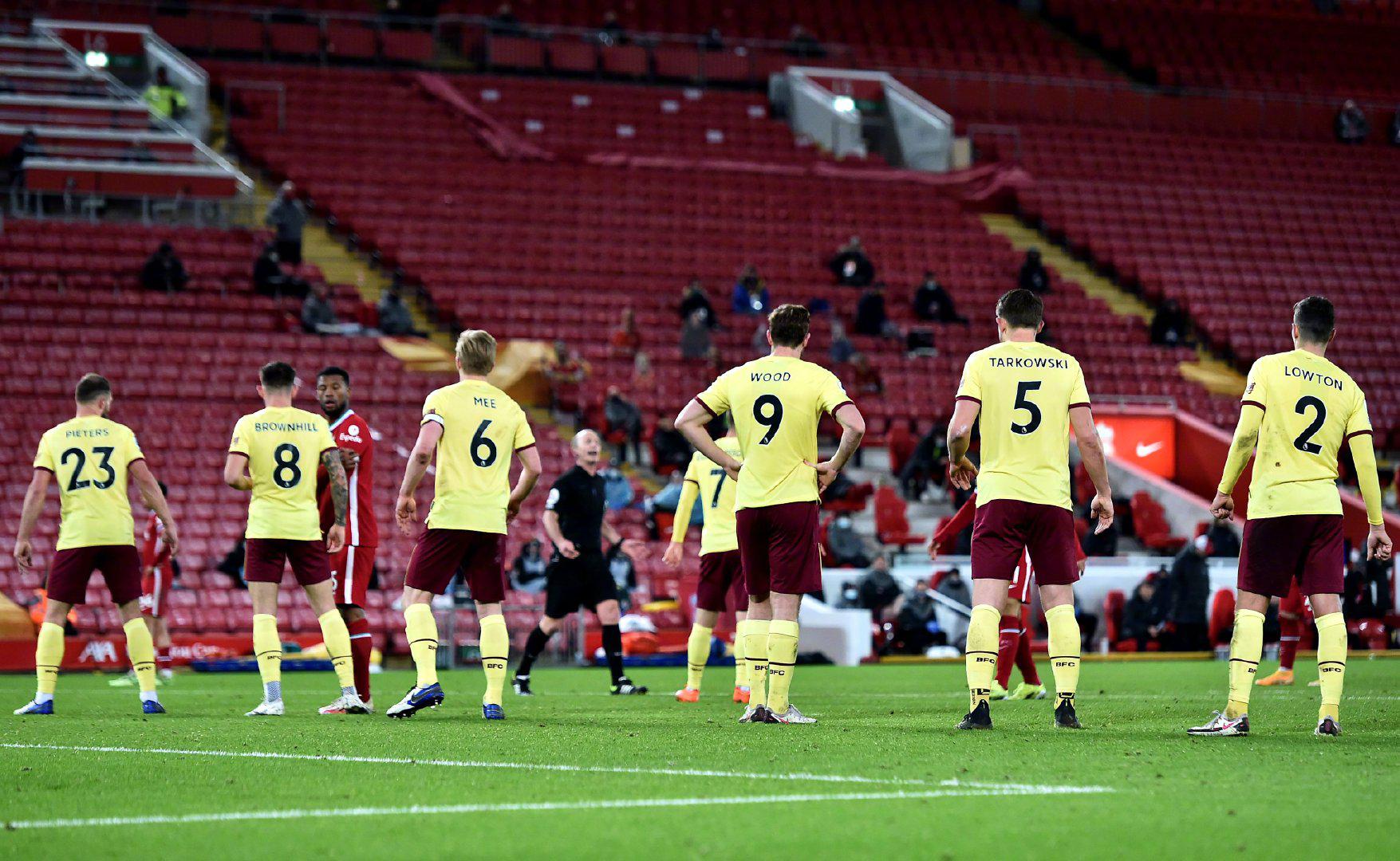 团队对他的 团队对他的